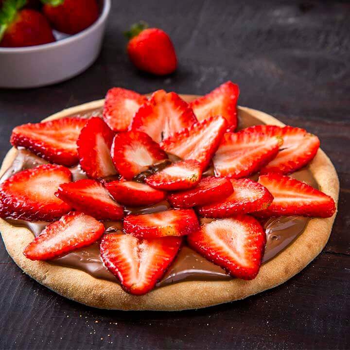 Esfiha de Nutella® com Morango - Tutti Pizza - Pizzaria na Lapa SP